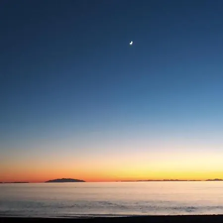 Дом отдыха Lucas House Биббона